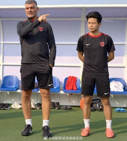 OD体育-成都队已抵达阿布扎比进行冬训，期间预计将开展4-5场训练赛